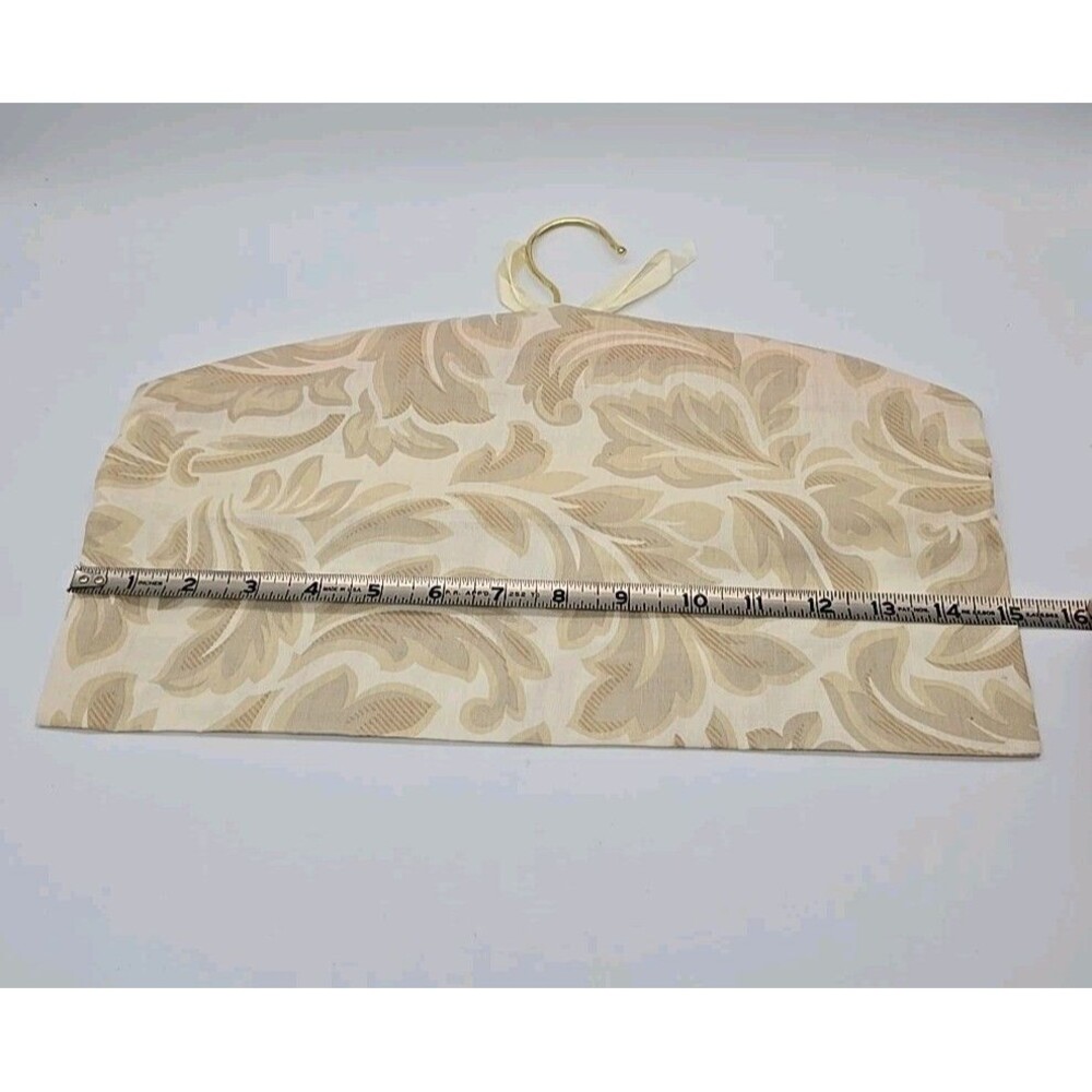AVON Gift Collection Secret Storage Hanger - Picture 4 of 7